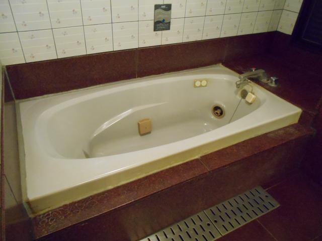 フランセ(八王子市/ラブホテル)の写真『506号室、浴槽』by もんが～