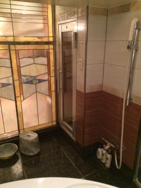 HOTEL TIFFARD（ティファード）(新宿区/ラブホテル)の写真『315号室、浴室（扉はサウナ室）』by ごえもん（運営スタッフ）