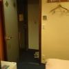 SUN PALACE(台東区/ラブホテル)の写真『305号室 ソファーから玄関を見る』by ＬＳＰＤ