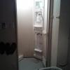 レンタルルーム ビスタ(新宿区/ラブホテル)の写真『10号室 シャワールーム 狭いけど許せる範囲 排水が少し詰まってました。』by セイムス