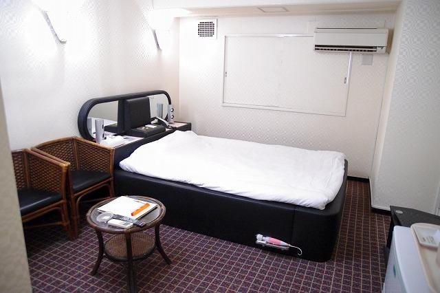 HOTEL Sun（サン）(新宿区/ラブホテル)の写真『306号室　部屋入口からの景色』by マーケンワン