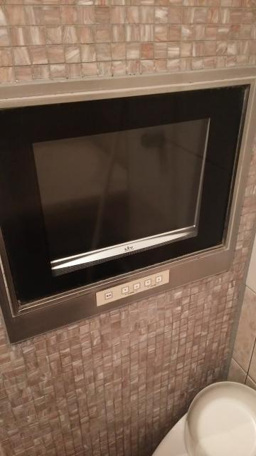 ホテル パル新宿店(新宿区/ラブホテル)の写真『401号室浴室テレビ』by ミド丸