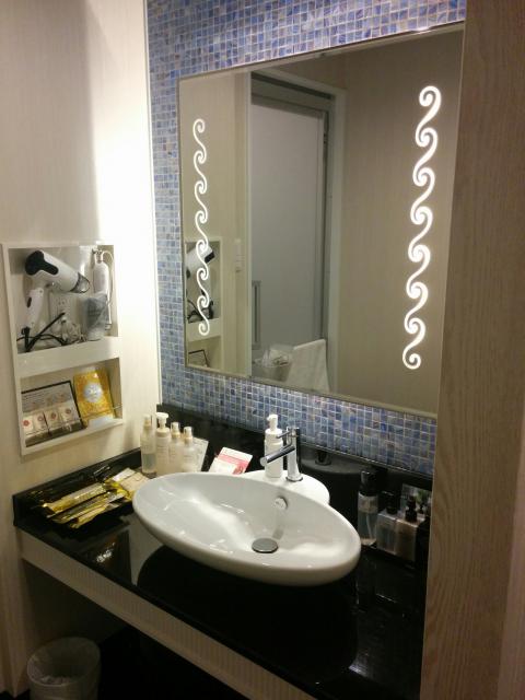 HOTEL ZERO(横浜市港北区/ラブホテル)の写真『902号室 洗面所』by ましりと