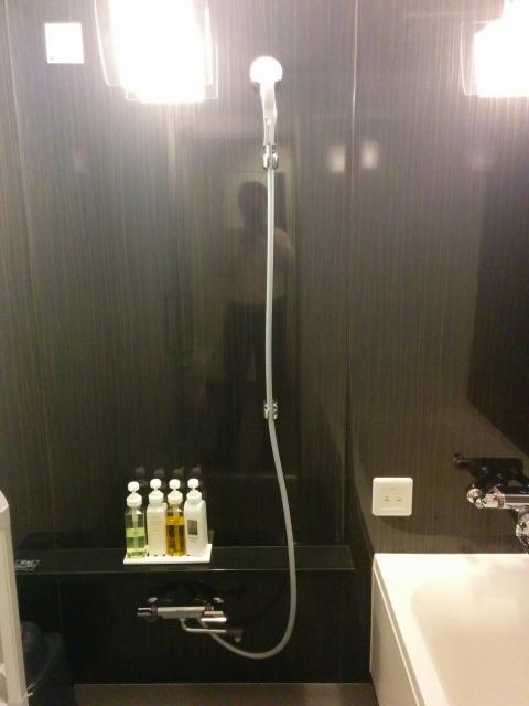 HOTEL ZERO(横浜市港北区/ラブホテル)の写真『902号室 浴室 2』by ましりと