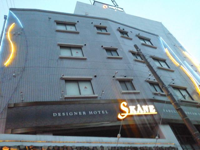 HOTEL スコーネ(さいたま市中央区/ラブホテル)の写真『薄暮の外観  東側』by ルーリー９nine
