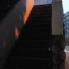 HOTEL スコーネ(さいたま市中央区/ラブホテル)の写真『２階入口への順路①  南側階段』by ルーリー９nine