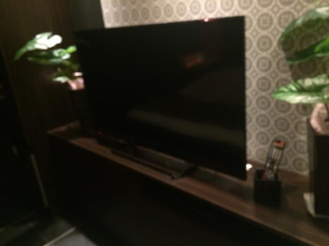 ドルフィン(八王子市/ラブホテル)の写真『705号室 大型液晶テレビ』by 研翁