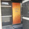 Legend P-DOOR A館・B館(台東区/ラブホテル)の写真『昼の入口  西側入口右側より自動ドアを望む』by ルーリー９nine