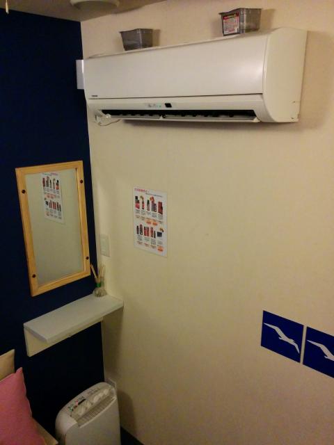 レンタルルーム アプレ(港区/ラブホテル)の写真『208号室 エアコン 鏡 空気清浄機』by ましりと