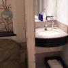 HOTEL LELiSA(レリーザ)(渋谷区/ラブホテル)の写真『201号室の洗面所。浄水器付き。広くはないです。』by かまってにゃん