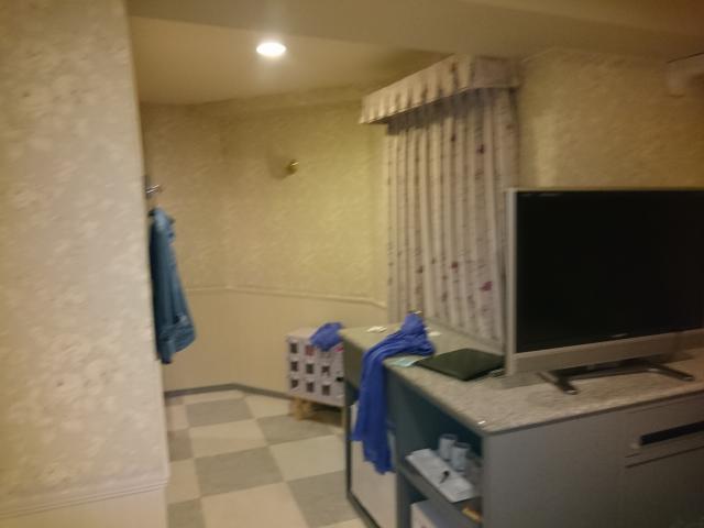 ホテルマーブル(品川区/ラブホテル)の写真『＃505　部屋に入って左手に行くと、バス・トイレ・洗面があります。』by 名無しさん（ID:7972）