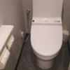 ホテルCLAiRE（クレア）(渋谷区/ラブホテル)の写真『102号室のトイレ。広く、大変綺麗です。最新式のウォシュレットです。』by かまってにゃん