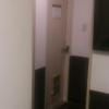 WEST ONE（ウエストワン）(豊島区/ラブホテル)の写真『303号室 ベット側から見た玄関』by 上戸 信二