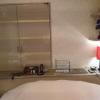 HOTEL GRASSINO URBAN RESORT(立川市/ラブホテル)の写真『枕元の灯り、スイッチ類』by おむすび
