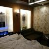 HOTEL ZERO2(渋谷区/ラブホテル)の写真『＃105　部屋左手前から見た光景。壁に洒落た絵のような物が掛けてある。』by おっぱい大好き