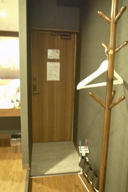 HOTEL La i（ライ）(渋谷区/ラブホテル)の写真『401号室　玄関』by INA69