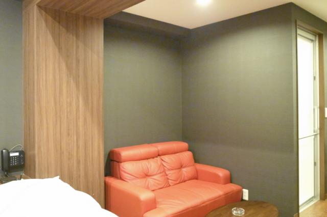 HOTEL La i（ライ）(渋谷区/ラブホテル)の写真『401号室　玄関　奥は浴室への入口』by INA69