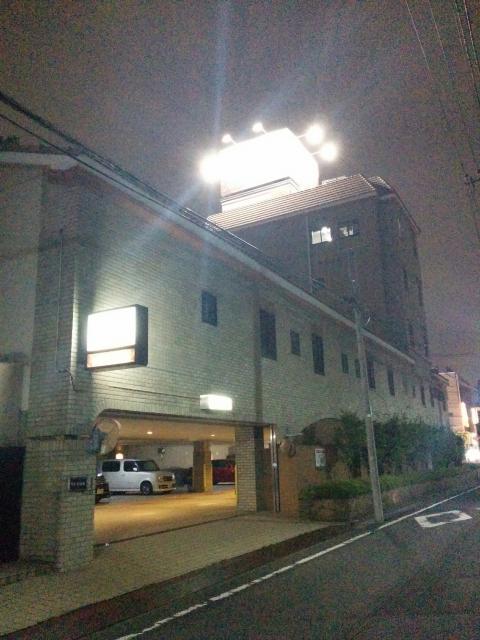 ホテル アイム 西新井(足立区/ラブホテル)の写真『夜の外観4』by ましりと