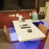 サンモリッツエコ(台東区/ラブホテル)の写真『221号室　テーブル　座椅子　カラオケマイク』by INA69