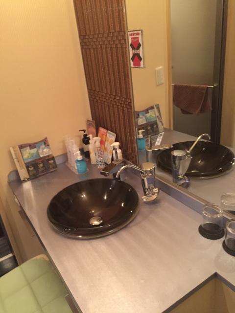 T- RESORT（T-リゾート）(小山市/ラブホテル)の写真『204号室 洗面台』by momona