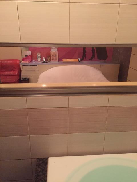 T- RESORT（T-リゾート）(小山市/ラブホテル)の写真『204号室 浴室から見た部屋』by momona