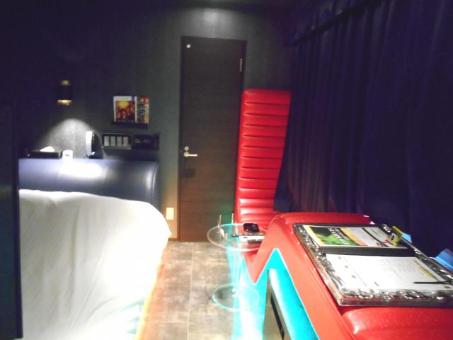 IKASU HOTEL(八王子市/ラブホテル)の写真『201号室』by もんが～
