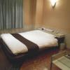 HOTEL Forest（フォレスト)(滑川町/ラブホテル)の写真『401号室、ベッド』by もんが～