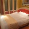 HOTEL Mitos（ミトス）(厚木市/ラブホテル)の写真『105号室 ベット』by momona