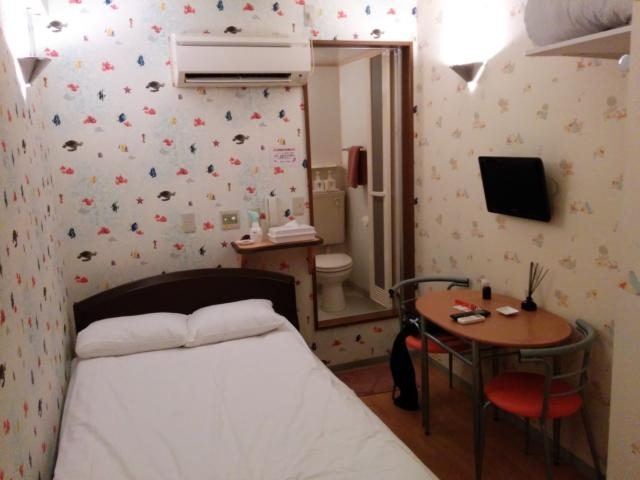HOTEL Fine(ファイン)(新宿区/ラブホテル)の写真『305号室　ベッドルーム』by 名無しさん（ID:10185）