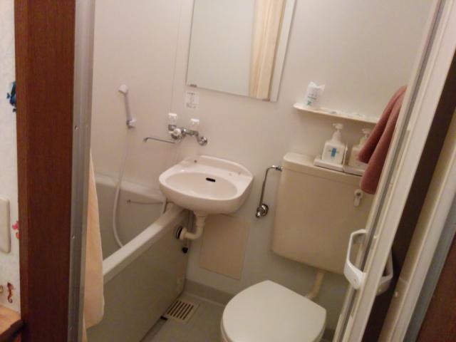 HOTEL Fine(ファイン)(新宿区/ラブホテル)の写真『305号室　浴室全体』by 名無しさん（ID:10185）