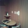 HOTEL Fine(ファイン)(新宿区/ラブホテル)の写真『301号室 エアコン完備 テーブルセットの上です』by セイムス