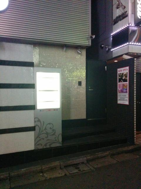 HOTEL LIRIO（リリオ）(渋谷区/ラブホテル)の写真『夜の出入口2』by ましりと