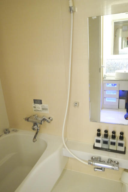 ホテル SWEETS(台東区/ラブホテル)の写真『406号室　浴室全景』by INA69