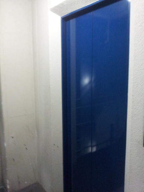 HOTEL i（アイ）(新宿区/ラブホテル)の写真『4Fのエレベーターホール』by 少佐