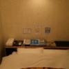 ホテルシティ(立川市/ラブホテル)の写真『303号室　ベッドの枕元』by OISO（運営スタッフ）