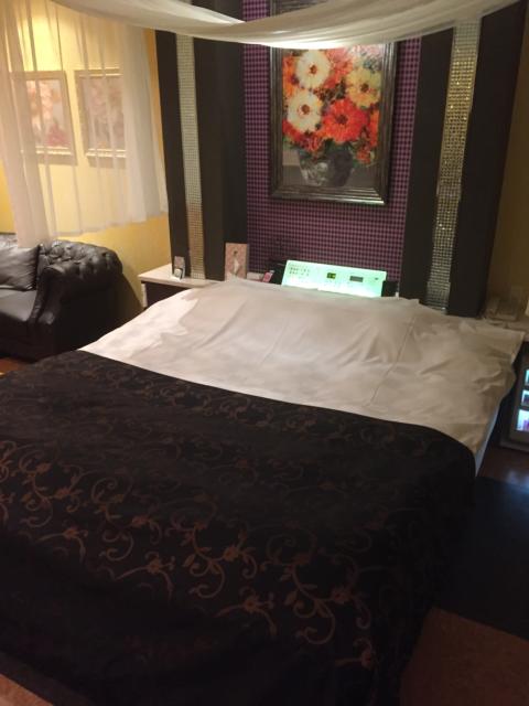ホテル フェアリーキッス2(宇都宮市/ラブホテル)の写真『205号室 ベッド』by momona