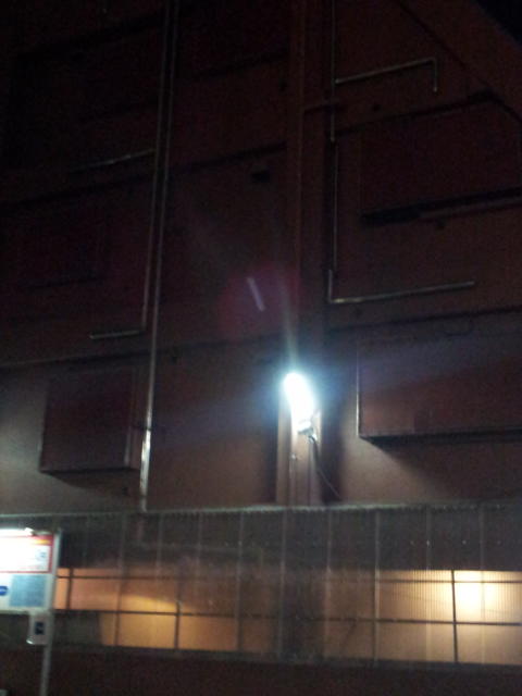 HOTEL 叶(KANOU）(新宿区/ラブホテル)の写真『外観(夜・コインパーキングから)③』by 少佐