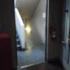 レンタルルーム 一休(品川区/ラブホテル)の写真『入居階への入口( 非常階段 )』by ルーリー９nine