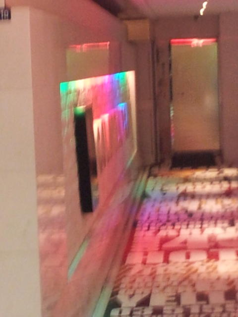 カラフルＰ＆Ａ新宿(新宿区/ラブホテル)の写真『もう１つの入口(夜・西武新宿駅側)』by 少佐