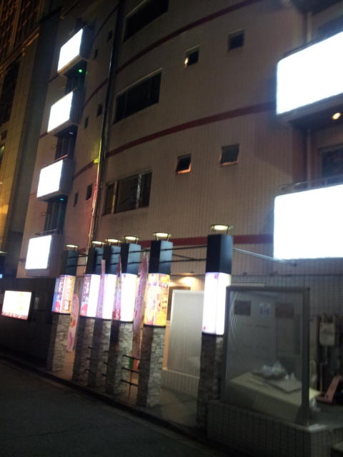 ラピア(新宿区/ラブホテル)の写真『外観(夜)①』by 少佐