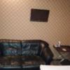 HOTEL Fine(ファイン)(新宿区/ラブホテル)の写真『203号室(ベッドからソファー、TV、サイドテーブル)』by オレの地雷を越えてゆけ！
