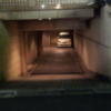 Monbijou（モンビジュー）(新宿区/ラブホテル)の写真『駐車場入口(夜)』by 少佐