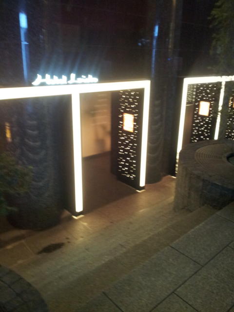 LISTO(リスト)(新宿区/ラブホテル)の写真『入口付近(夜)①』by 少佐