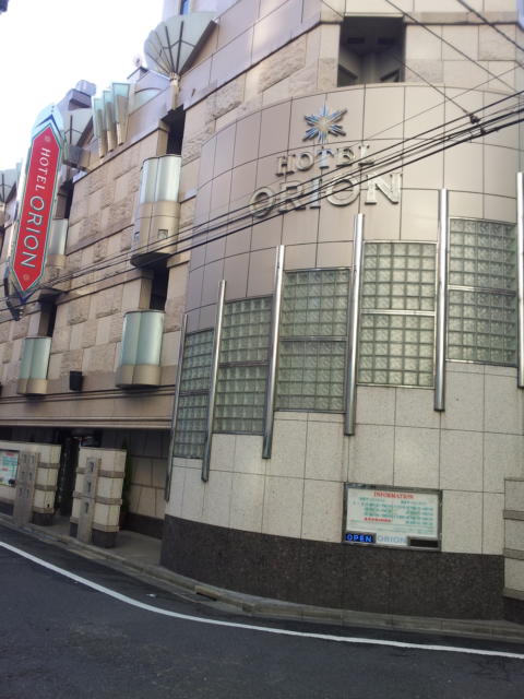 オリオン(新宿区/ラブホテル)の写真『入口付近(夕方)』by 少佐