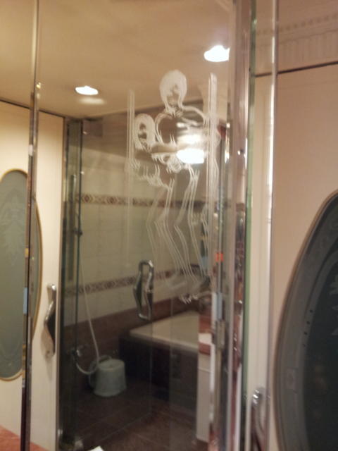 HOTEL CEAN新宿（セアン）(新宿区/ラブホテル)の写真『鏡のシール』by 少佐