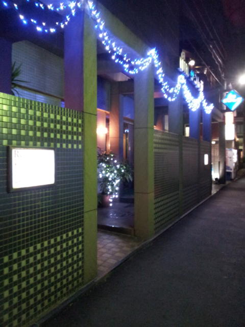 サンレモ(新宿区/ラブホテル)の写真『外観(夜)①』by 少佐