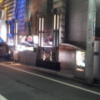 ホテル J-MEX(ジェイメックス)(新宿区/ラブホテル)の写真『駐車場入口付近(夜)』by 少佐