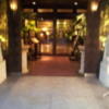 BaliAn RESORT(バリアンリゾート)新宿(新宿区/ラブホテル)の写真『表通りの入口(夕方)』by 少佐