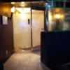 ホテルAVYSS(アビス)(新宿区/ラブホテル)の写真『入口(夜)』by 少佐