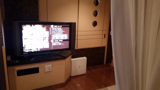 Wバグース(新宿区/ラブホテル)の写真『405号室　TV』by 春風拳